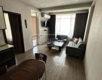 ქირავდება 3 ოთახიანი ბინა 76მ² 9/9 სართ თბილისი