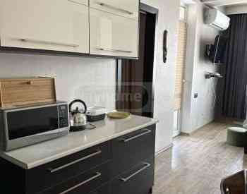 ქირავდება 3 ოთახიანი ბინა 76მ² 9/9 სართ თბილისი