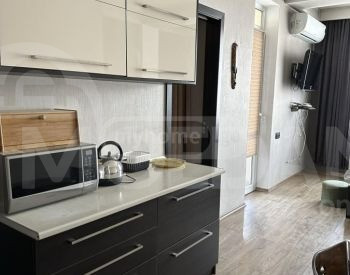 ქირავდება 3 ოთახიანი ბინა 76მ² 9/9 სართ თბილისი - photo 1