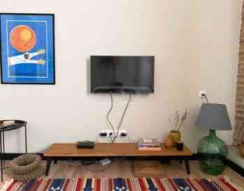 ქირავდება 2 ოთახიანი ბინა 50მ² 2/3 სართ თბილისი