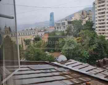 ქირავდება 4 ოთახიანი ბინა 82მ² 3/3 სართ თბილისი