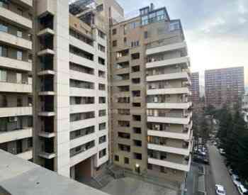 ქირავდება 2 ოთახიანი ბინა 75მ² 7/12 სართ თბილისი