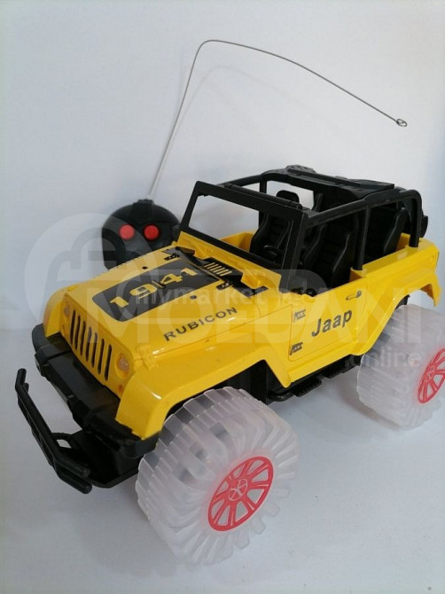 Детская машинка с пультом, джип с фарой. Тбилиси - изображение 1