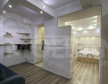 Old built apartment for rent in Tbilisi Tbilisi - photo 1