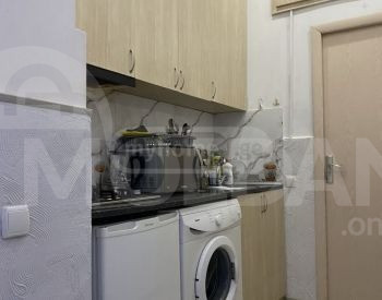 Сдам 2-комн. квартиру 30м² 1/3 эт. Тбилиси - изображение 2