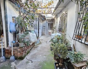 Apartments For Rent two-room 40м² 1/1 floor Tbilisi - photo 8