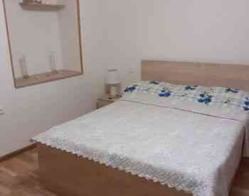 ქირავდება 2 ოთახიანი ბინა 40მ² 1/1 სართ თბილისი