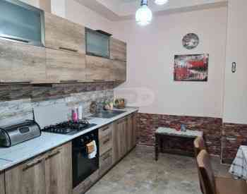 ქირავდება 4 ოთახიანი ბინა 142მ² 3/7 სართ თბილისი