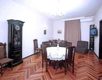 ქირავდება 4 ოთახიანი ბინა 100მ² 2/5 სართ თბილისი