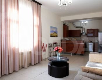 Сдам 4-комн. квартиру 110м² 4/9 эт. Тбилиси - изображение 2