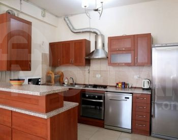 Сдам 4-комн. квартиру 110м² 4/9 эт. Тбилиси - изображение 4