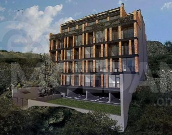 იყიდება 3 ოთახიანი ბინას 105მ² 3/4 სართ თბილისი - photo 1