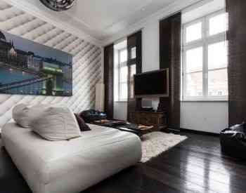 ქირავდება 4 ოთახიანი ბინა 200მ² 4/7 სართ თბილისი