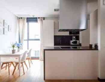 ქირავდება 3 ოთახიანი ბინა 80მ² 8/12 სართ თბილისი