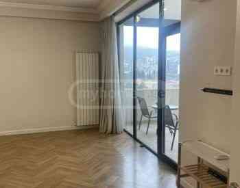 Продам 7+-комн. квартиру 155м² 5/7 эт. Тбилиси