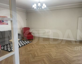 იყიდება 7+ ოთახიანი ბინას 155მ² 5/7 სართ თბილისი - photo 4