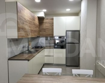 Продам 2-комн. квартиру 63.2м² 5/10 эт. Тбилиси - изображение 1