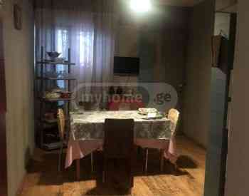 Продам 5-комн. квартиру 137м² 3/9 эт. Тбилиси