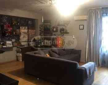 Продам 5-комн. квартиру 137м² 3/9 эт. Тбилиси