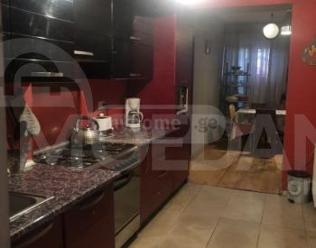 იყიდება 5 ოთახიანი ბინას 137მ² 3/9 სართ თბილისი - photo 1