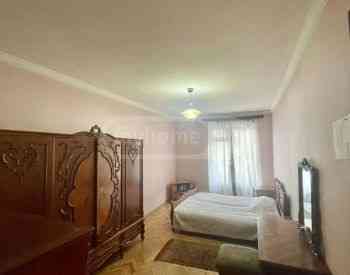 ქირავდება 3 ოთახიანი ბინა 72მ² 4/5 სართ თბილისი