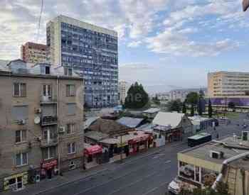 ქირავდება 3 ოთახიანი ბინა 72მ² 4/5 სართ თბილისი