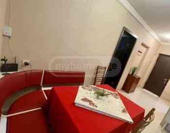 ქირავდება 3 ოთახიანი ბინა 72მ² 4/5 სართ თბილისი