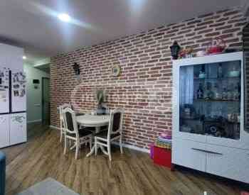 Продам 4-комн. квартиру 84.2м² 2/8 эт. Тбилиси