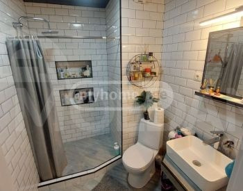 Продам 4-комн. квартиру 84.2м² 2/8 эт. Тбилиси - изображение 7