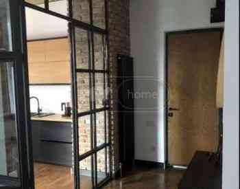 ქირავდება 3 ოთახიანი ბინა 150მ² 5/7 სართ თბილისი