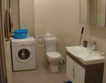 ქირავდება 3 ოთახიანი ბინა 90მ² 4/8 სართ თბილისი