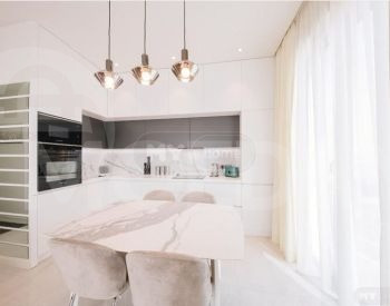 Сдам 3-комн. квартиру 90м² 3/3 эт. Тбилиси - изображение 4