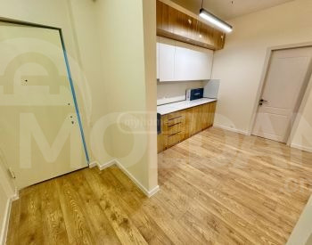 Продам 4-комн. квартиру 72м² 8/9 эт. Тбилиси - изображение 1