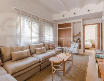 ქირავდება 6 ოთახიანი ბინა 210მ² 8/16 სართ თბილისი - photo 1