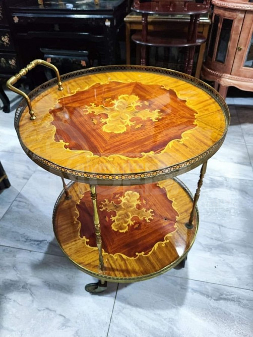 გორგოლაჭებიანი მაგიდა თბილისი - photo 1