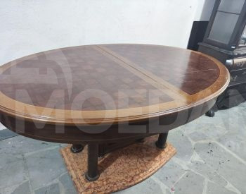 Стол в гостиной Тбилиси - изображение 4