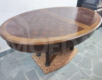 Стол в гостиной Тбилиси - изображение 1