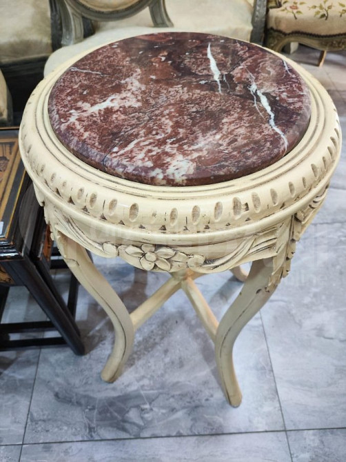 консоль Тбилиси - изображение 1