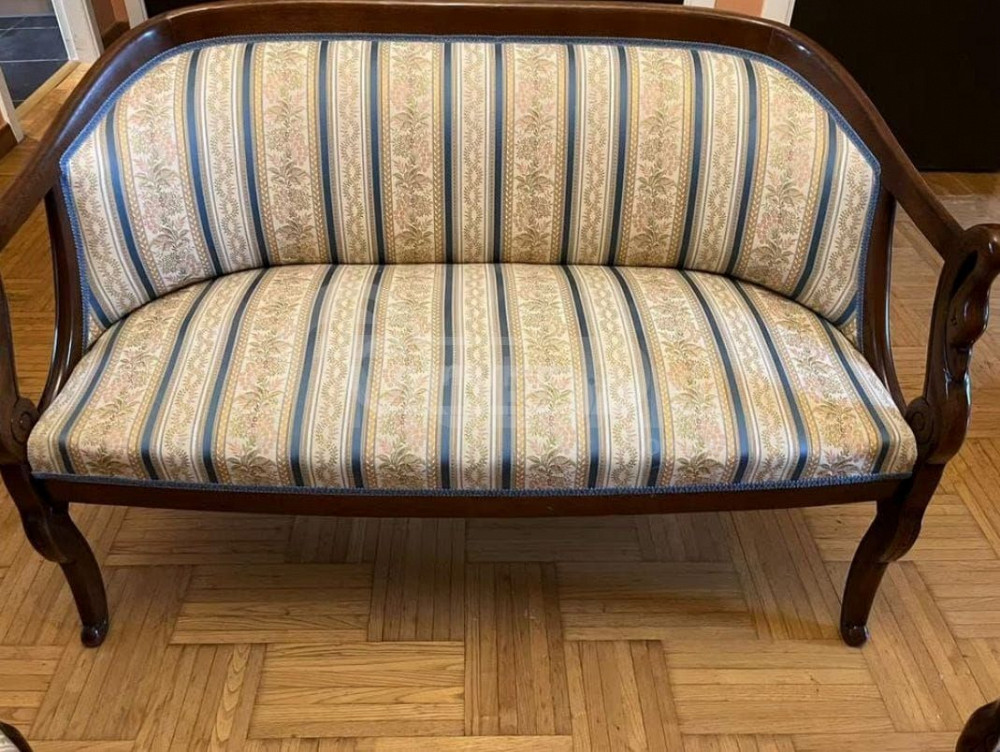 ფრანგული სამეული თბილისი - photo 1