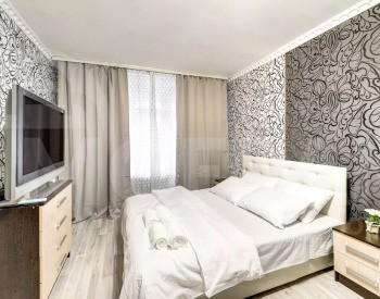 ქირავდება 3 ოთახიანი ბინა 98მ² 3/5 სართ თბილისი - photo 1