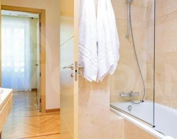 Сдам 5-комн. квартиру 192м² 6/12 эт. Тбилиси - изображение 9