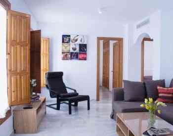 Apartments For Rent three-room 100м² 4/5 floor Tbilisi