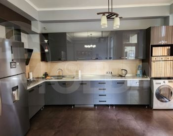 Сдам 3-комн. квартиру 107м² 5/10 эт. Тбилиси - изображение 1