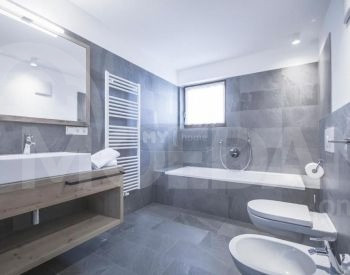 Apartments For Rent three-room 135м² 4/4 floor Tbilisi - photo 5