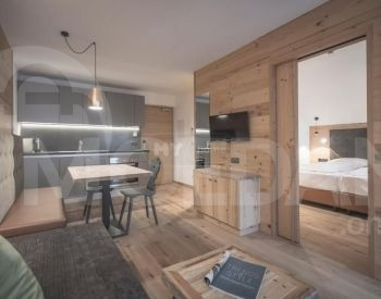 Apartments For Rent three-room 135м² 4/4 floor Tbilisi - photo 3