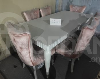 Стол в гостиной Тбилиси - изображение 4