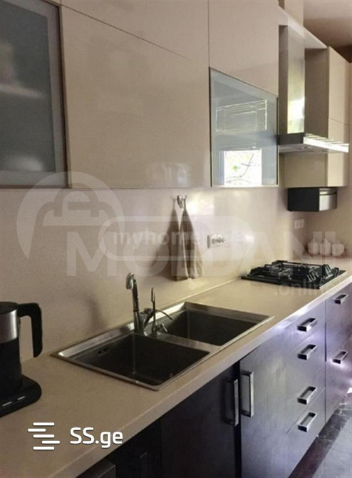 იყიდება 5 ოთახიანი ბინას 146მ² 3/4 სართ თბილისი - photo 1