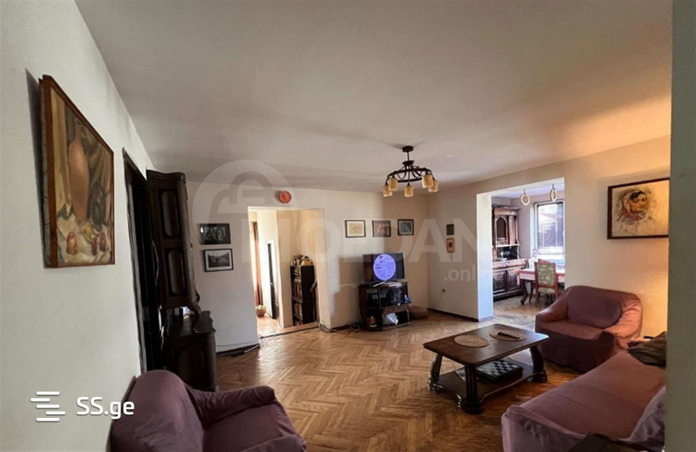 Apartments For Sale six-room 167м² 4/4 floor Tbilisi - photo 4