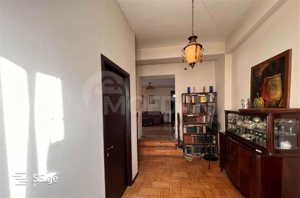 Apartments For Sale six-room 167м² 4/4 floor Tbilisi - photo 5