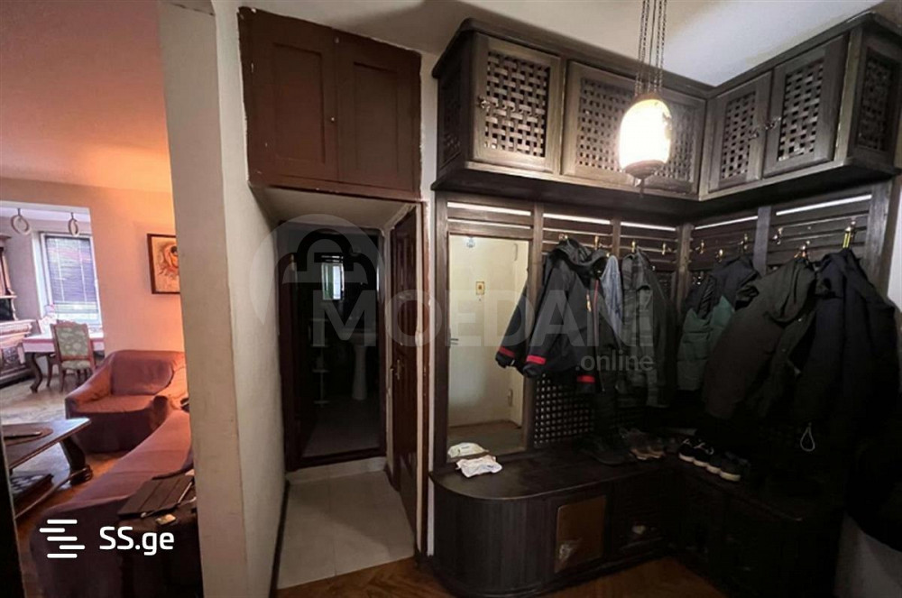 Apartments For Sale six-room 167м² 4/4 floor Tbilisi - photo 2